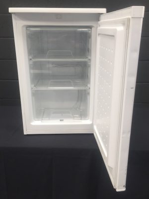 Under counter freezer 86 Ltr